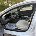 Hyundai Elantra 2022 - Image 4